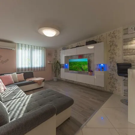 Danijela Ii Apartman