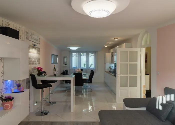 Danijela Ii * 시베니크