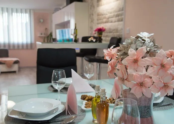 아파트 Danijela Ii *