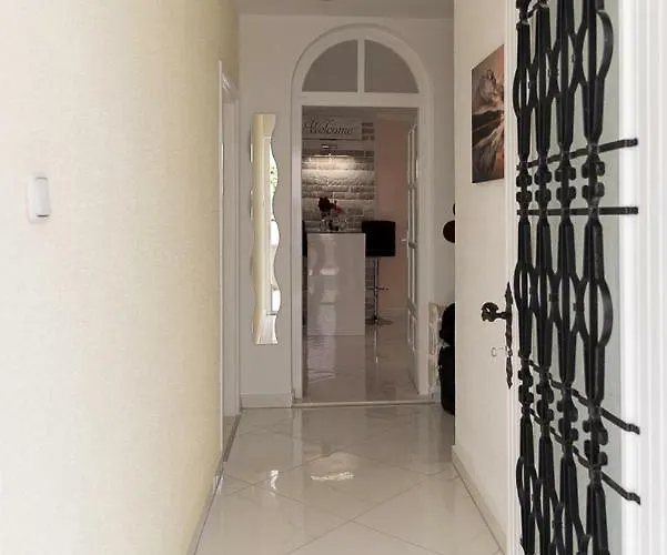 Danijela Ii 아파트 시베니크