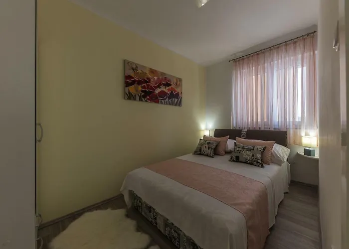 Danijela Ii 아파트 시베니크